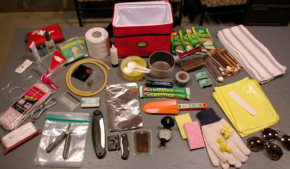 emergency kit contents
